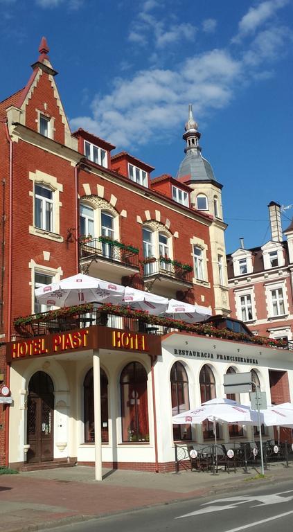 Hotel Piast Słupsk Extérieur photo